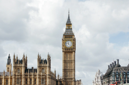 考研出分后，去英國留學要滿足什么條件？附申請方案！