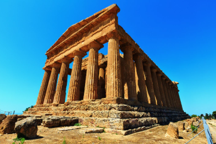 希臘移民暴漲259%，中國申請者占多數！