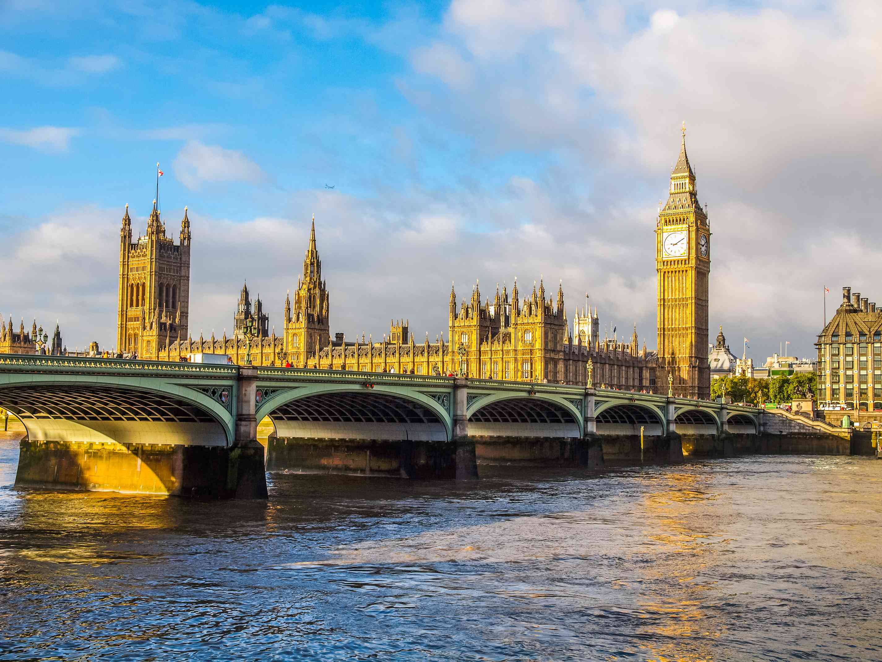 英國留學的申請步驟具體有哪些？