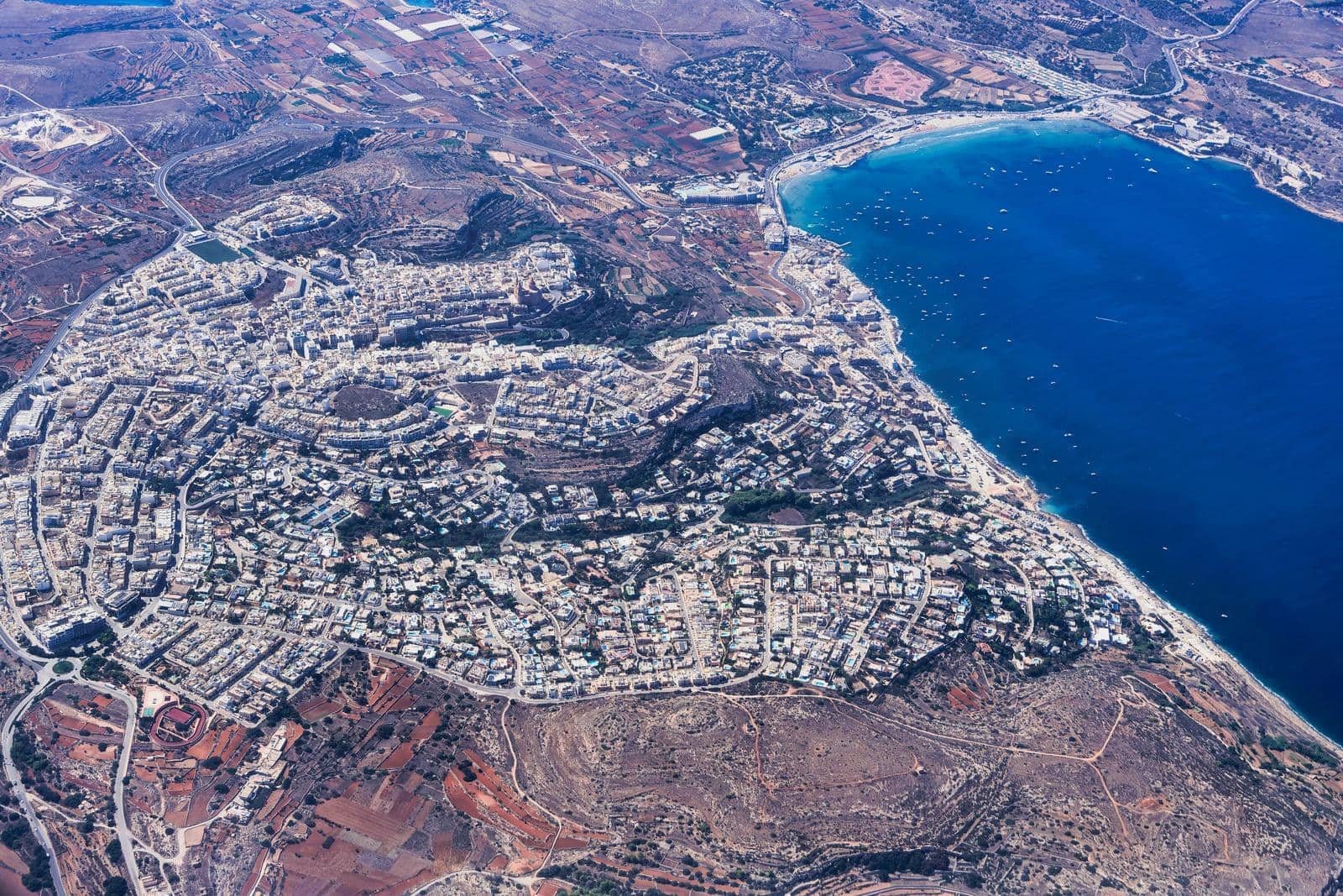 不同年齡段的申請人，該如何選擇適合自己的移民國家？