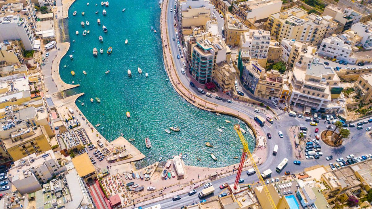 穩定的經濟，宜人的生活環境以及廣闊的就業機會！