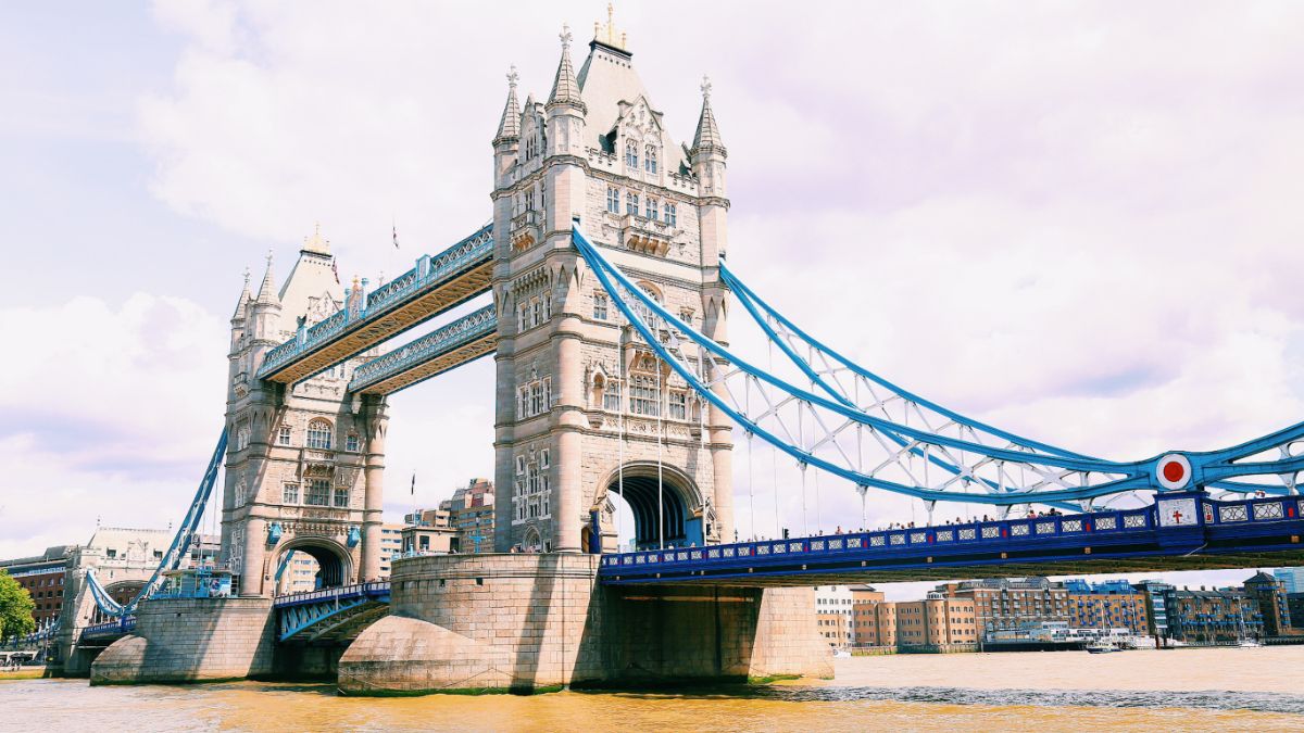 去英國留學如何選擇適合自己的院校呢？