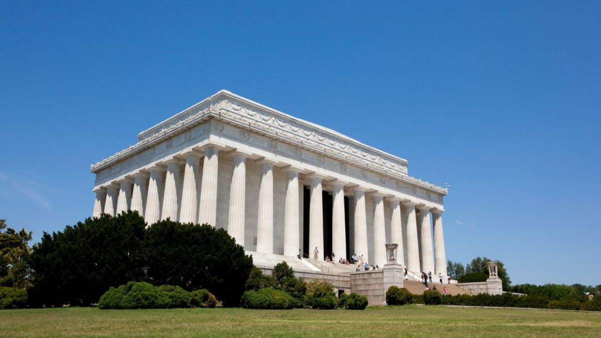 AI火爆，現在選擇人工智能專業留學還來得及嗎？