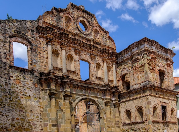 30萬美金鎖定中美洲永居快車道